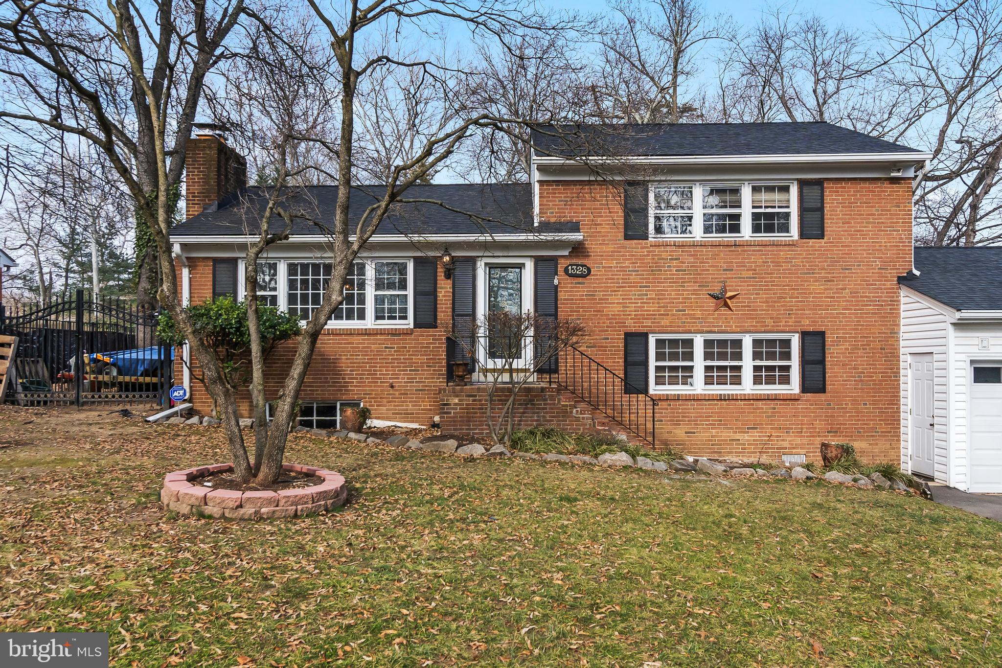 1328 Devils Reach Road Woodbridge, VA 22192 - Photo 3 of 46 Gallery Image 3