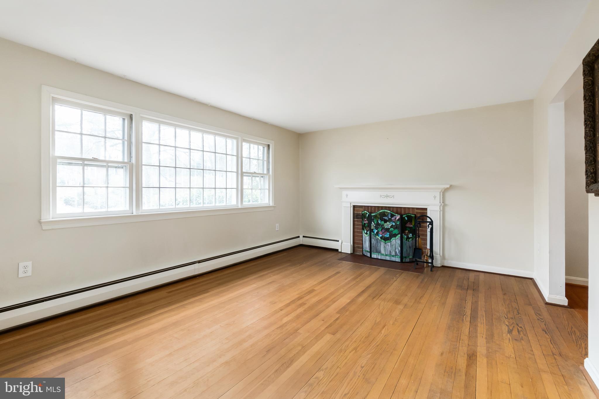 1328 Devils Reach Road Woodbridge, VA 22192 - Photo 22 of 46 Gallery Image 22