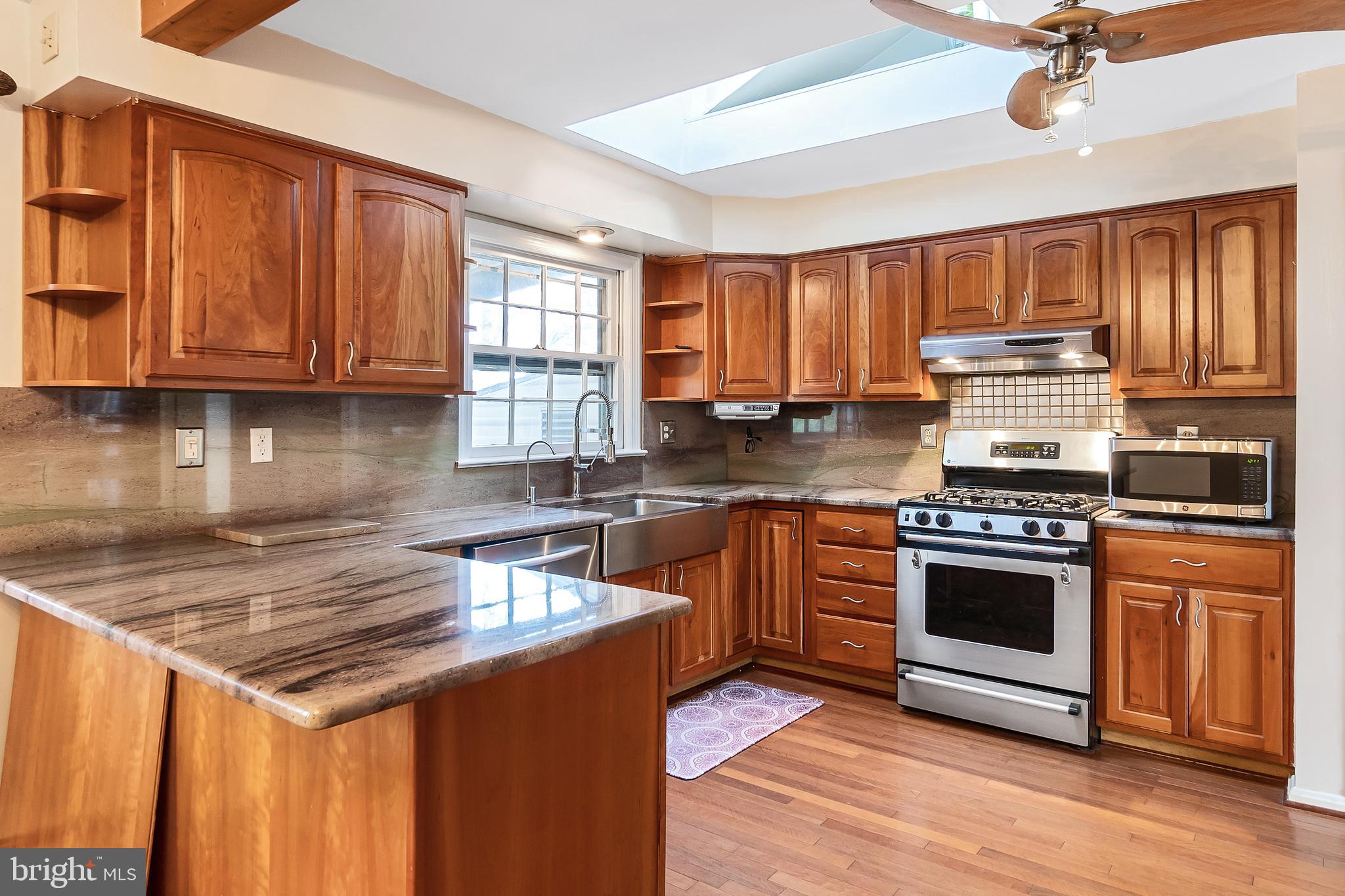 1328 Devils Reach Road Woodbridge, VA 22192 - Photo 30 of 46 Gallery Image 30