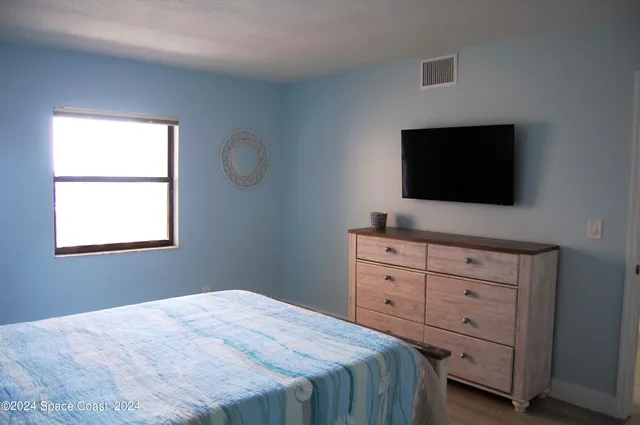 $5,500 | 1860 North Atlantic Avenue, Unit 405, Cocoa Beach, FL 32931