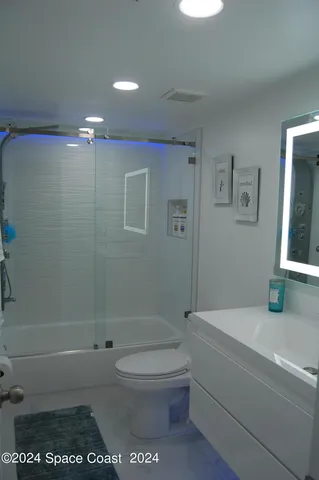 $5,500 | 1860 North Atlantic Avenue, Unit 405, Cocoa Beach, FL 32931