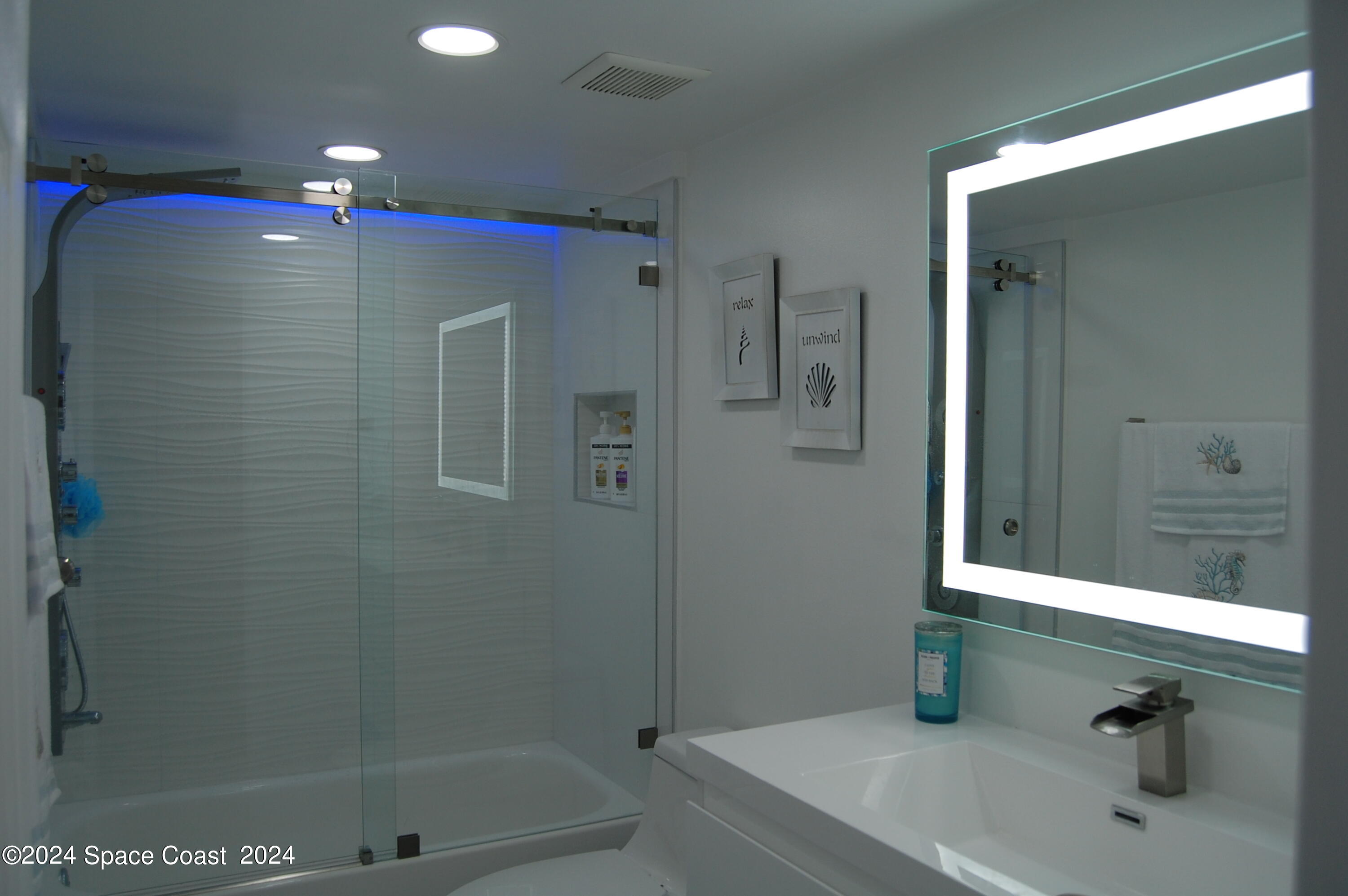 1860 North Atlantic Avenue, Unit 405 Cocoa Beach, FL 32931 - Photo 16 of 42 DSC_0178