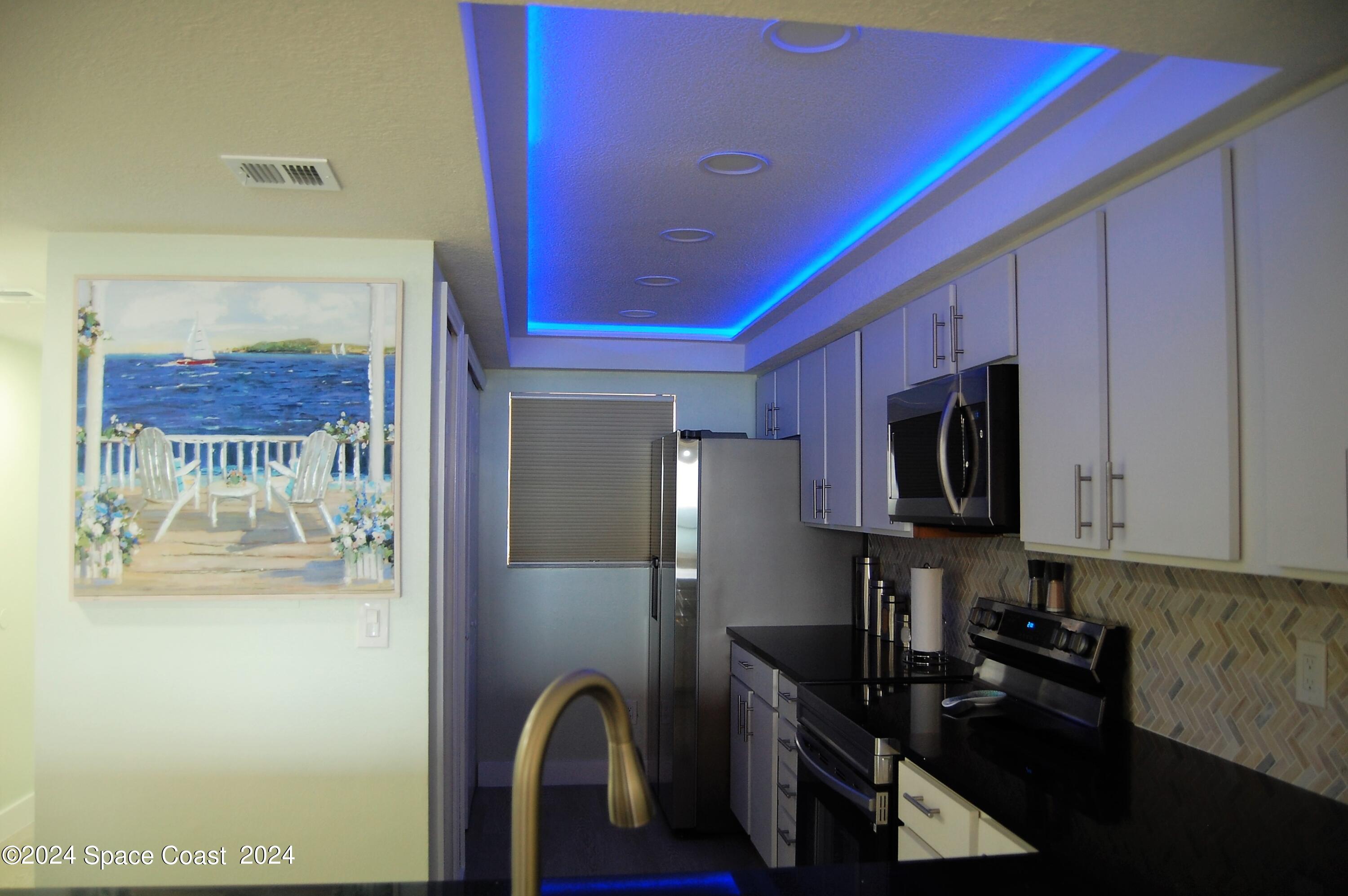 1860 North Atlantic Avenue, Unit 405 Cocoa Beach, FL 32931 - Photo 5 of 42 DSC_0207 (2)