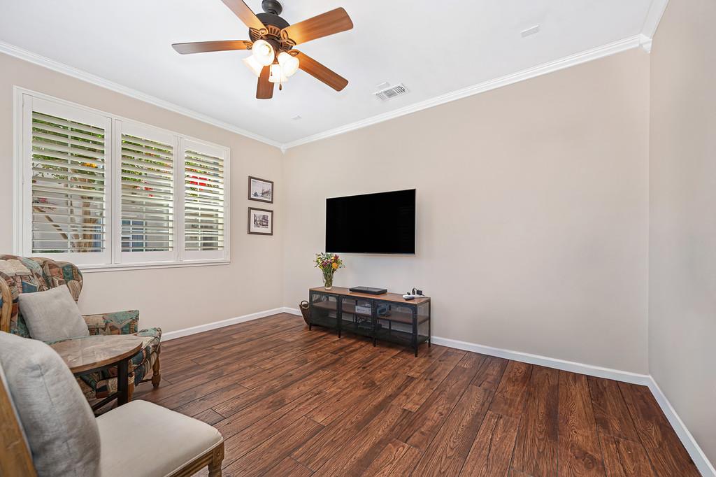 6137 RolkingHam Lane Orangevale, CA 95662 - Photo 11 of 41 Gallery Image 11