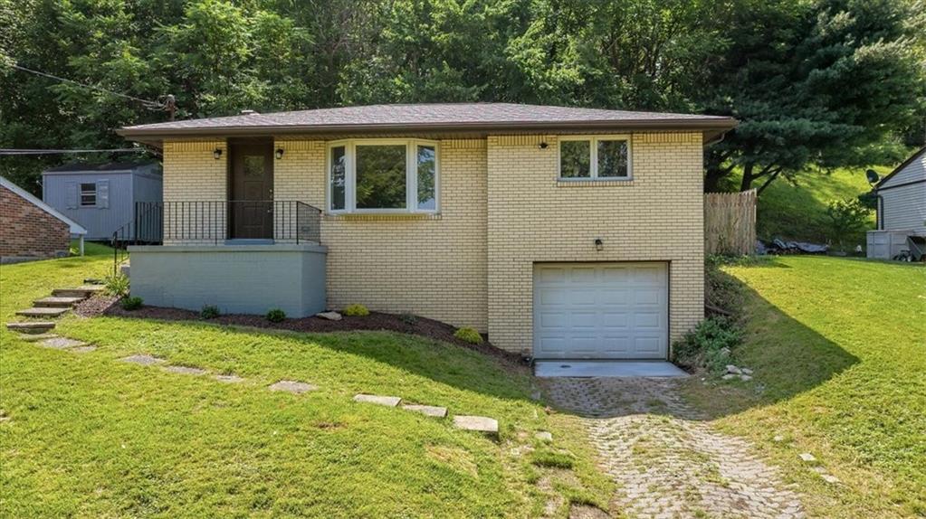 1994 McKinney Road Monroeville, PA 15146 - Photo 1 of 29 Gallery Image 1