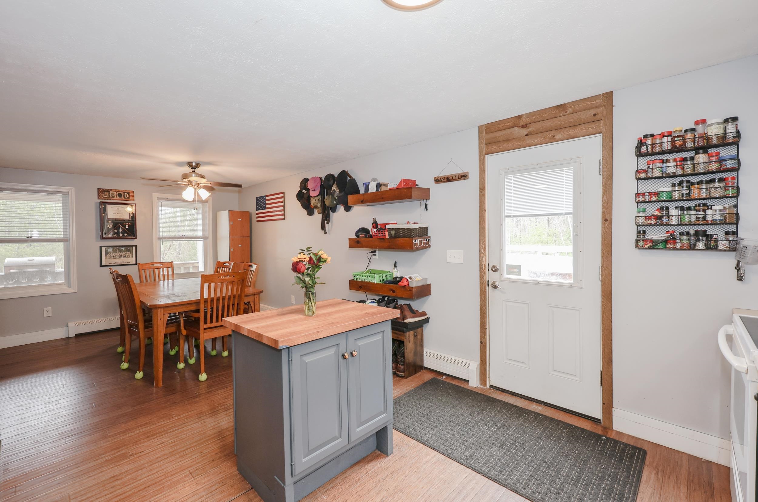 1381 River Road Weare, NH 03281 - Photo 17 of 35