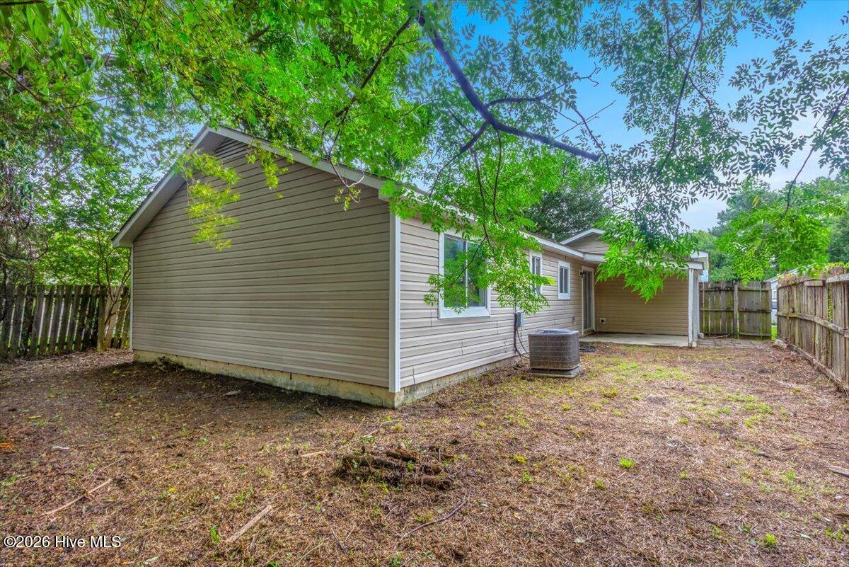 2039 Foxhorn Road Jacksonville, NC 28546 - Photo 29 of 33