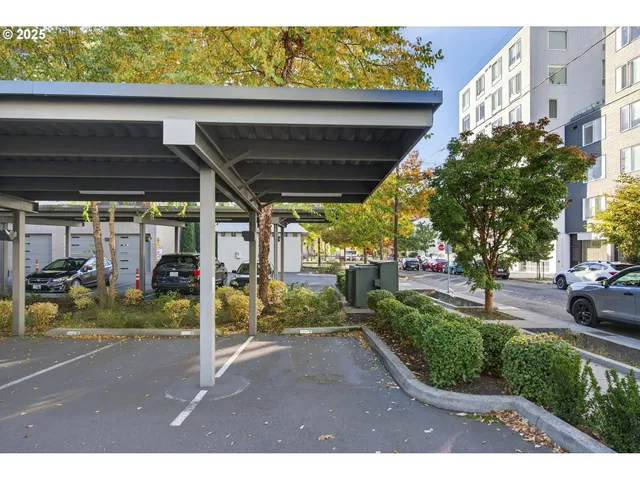 $250,000 | 1455 North Killingsworth Street, Unit 415, Portland, OR 97217
