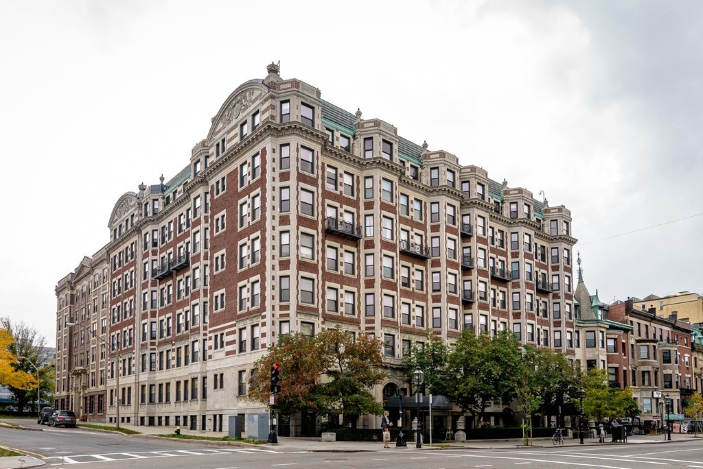 464 Commonwealth Avenue, Unit 38 Boston, MA 02215 - Photo 2 of 16 a view of a tall building next to a road