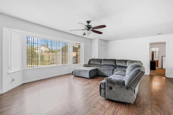 $427,500 | 2469 Shaft Street, Selma, CA 93662