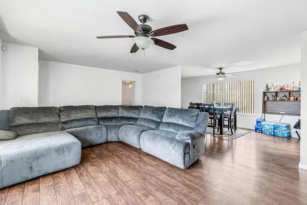 $427,500 | 2469 Shaft Street, Selma, CA 93662
