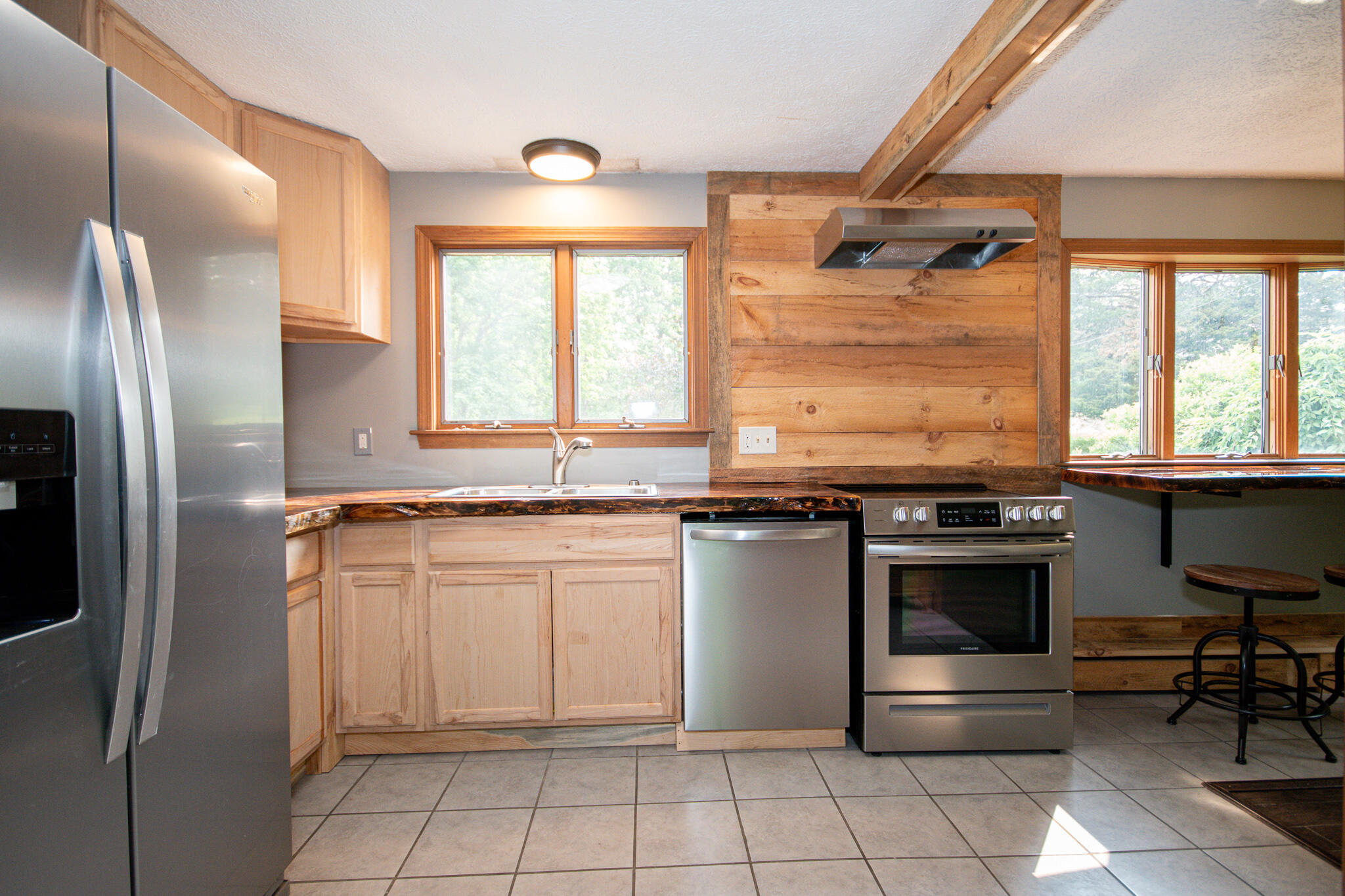 851 Goodwin Road Eliot, ME 03903 - Photo 9 of 35 HCP_0051