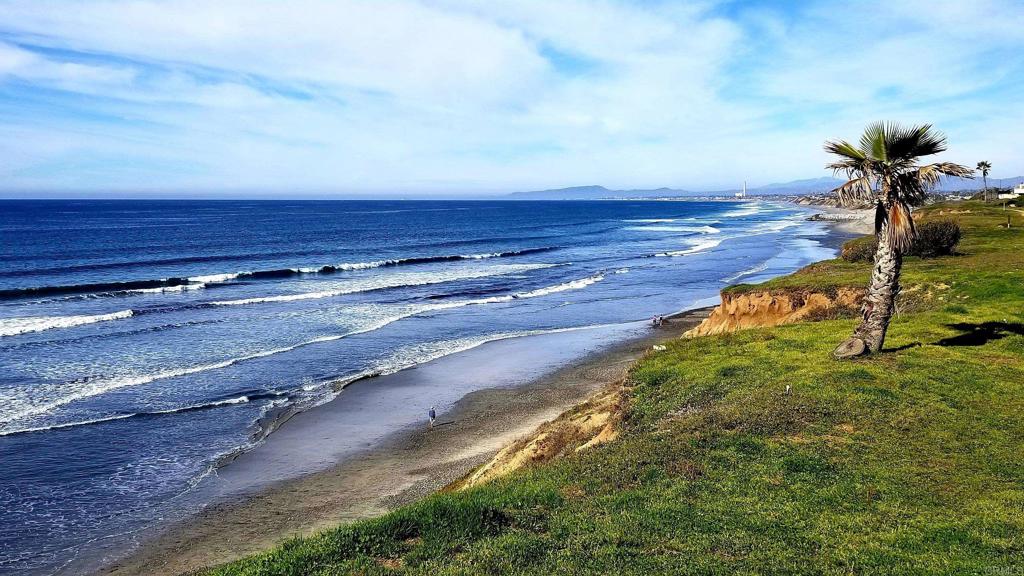 1734 Kennington Road Encinitas, CA 92024 - Photo 2 of 35