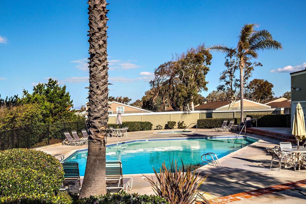 1734 Kennington Road Encinitas, CA 92024 - Photo 30 of 35