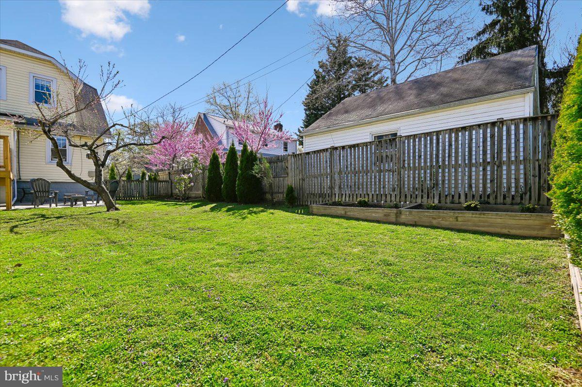 528 Murdock Road Baltimore, MD 21212 - Photo 47 of 56 Fenced in yard