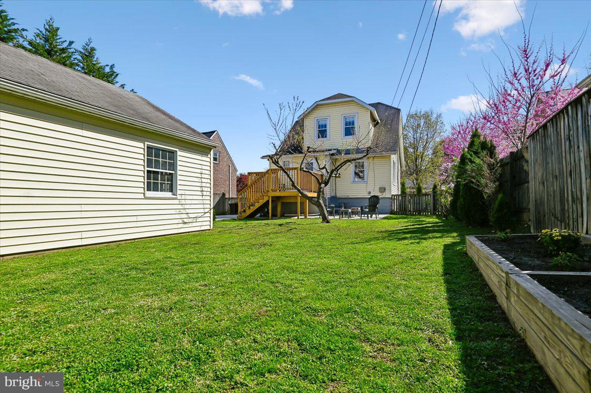 528 Murdock Road Baltimore, MD 21212 - Photo 48 of 56 Fenced in yard