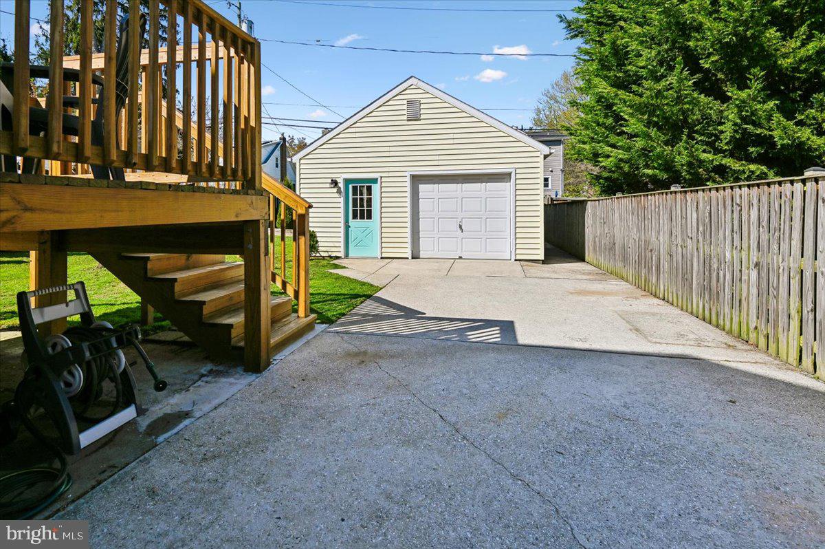 528 Murdock Road Baltimore, MD 21212 - Photo 51 of 56 Driveway to garage
