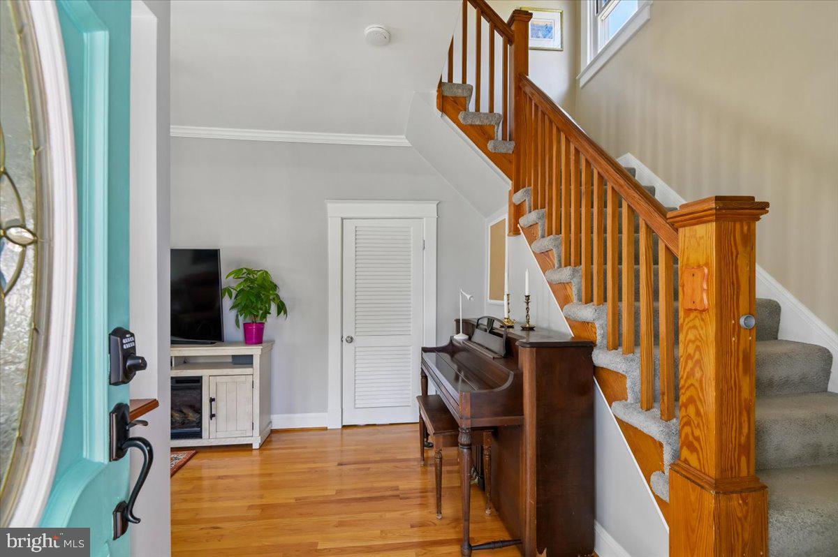 528 Murdock Road Baltimore, MD 21212 - Photo 8 of 56 Foyer