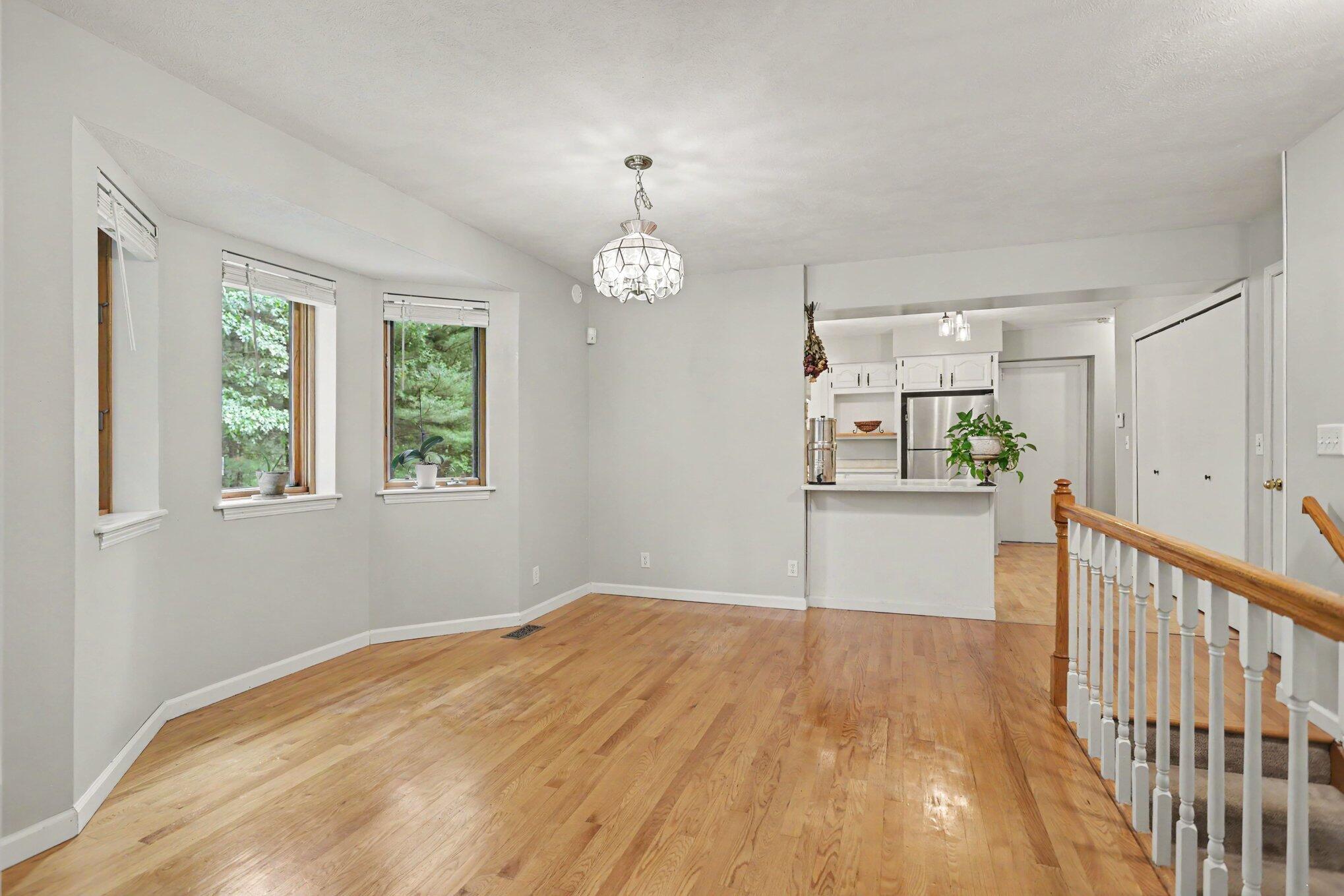 2985 West Kirby Road Battle Creek, MI 49017 - Photo 8 of 31 007_file_5082