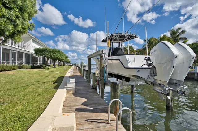 $399,000 | 68 Yacht Club Drive, Unit 2, North Palm Beach, FL 33408