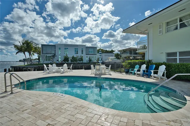 $399,000 | 68 Yacht Club Drive, Unit 2, North Palm Beach, FL 33408
