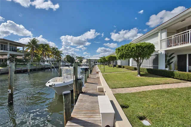 $399,000 | 68 Yacht Club Drive, Unit 2, North Palm Beach, FL 33408