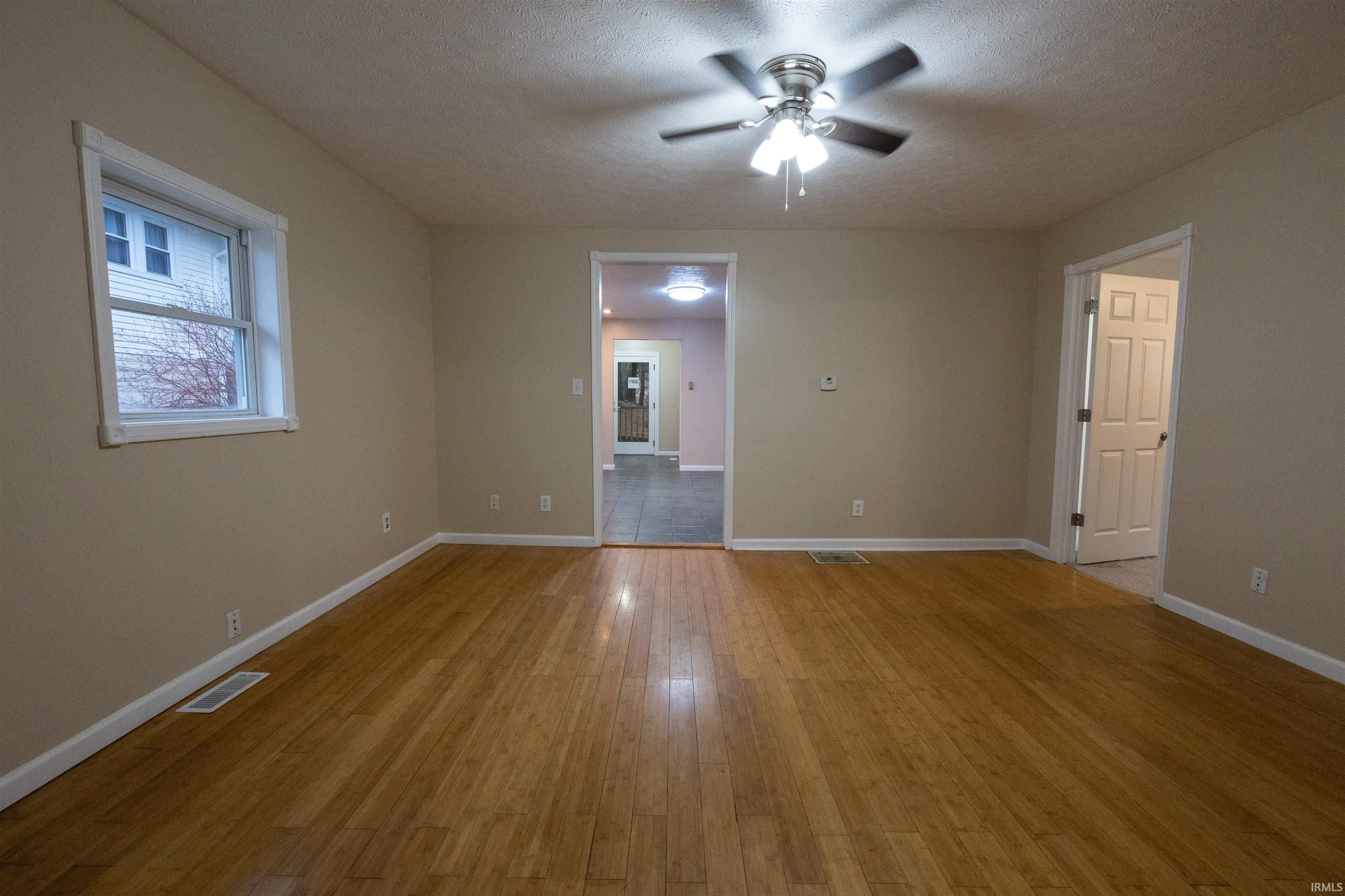 1013 R Street Bedford, IN 47421 - Photo 8 of 27 Gallery Image 8