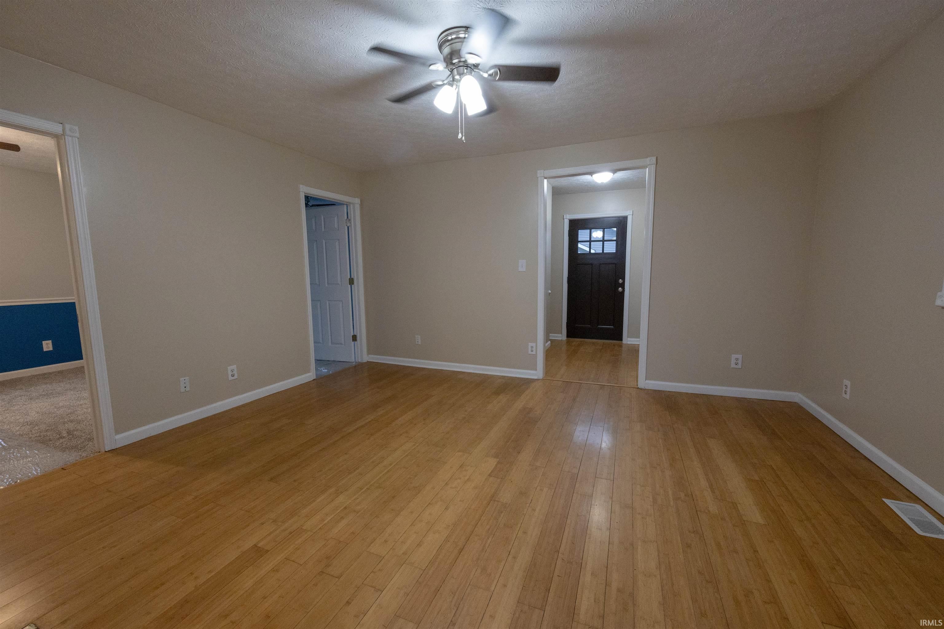 1013 R Street Bedford, IN 47421 - Photo 9 of 27 Gallery Image 9