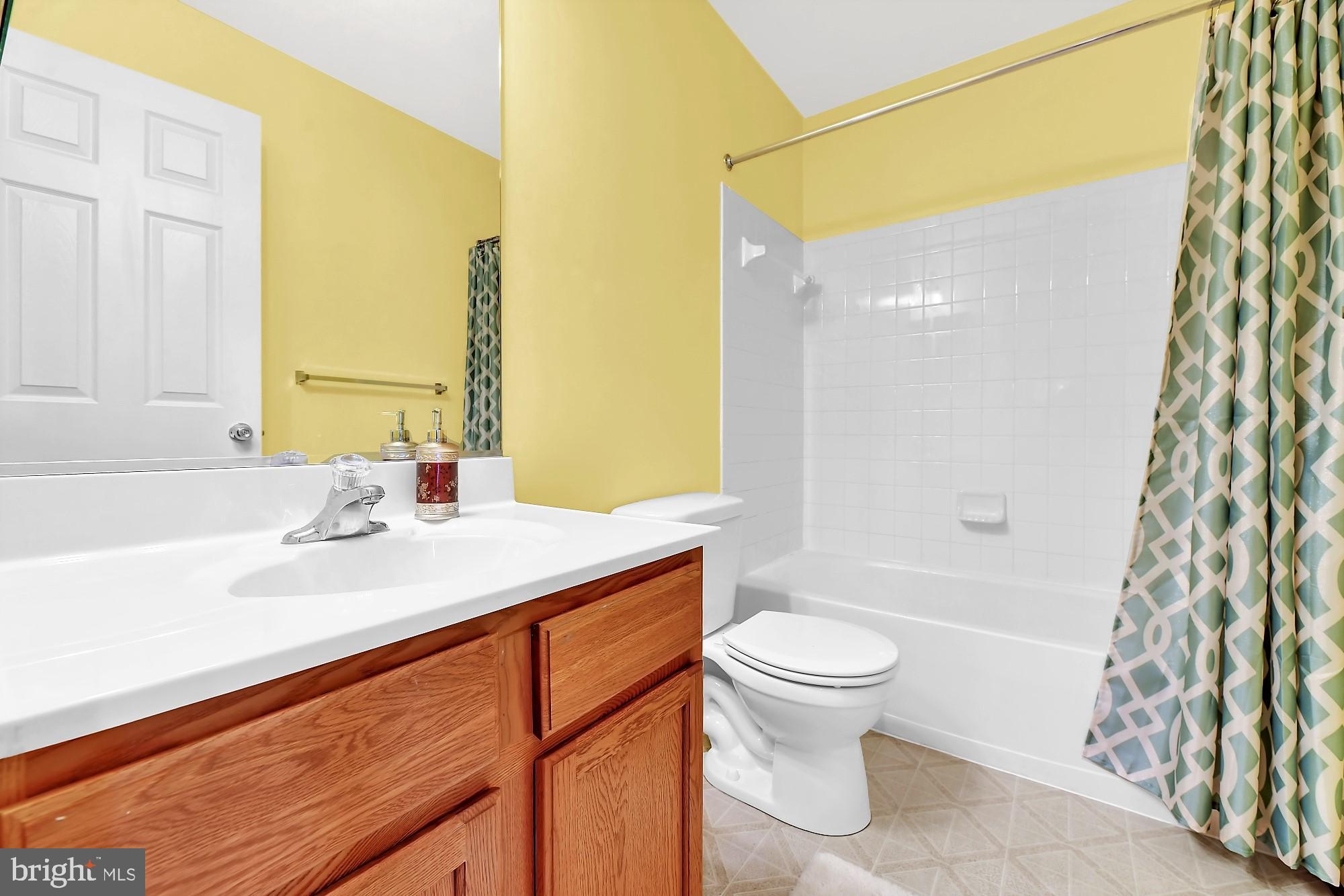 9811 Davison Road Baltimore, MD 21220 - Photo 15 of 25 1st Full Bath