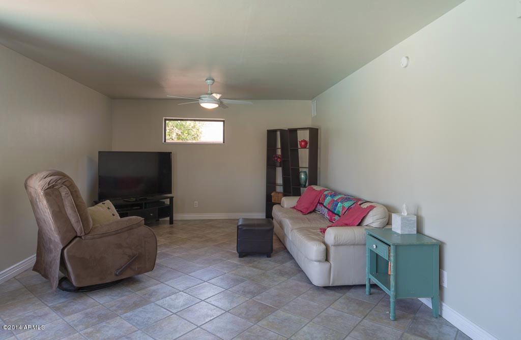 3128 East Cheery Lynn Road Phoenix, AZ 85016 - Photo 16 of 23 Family Room