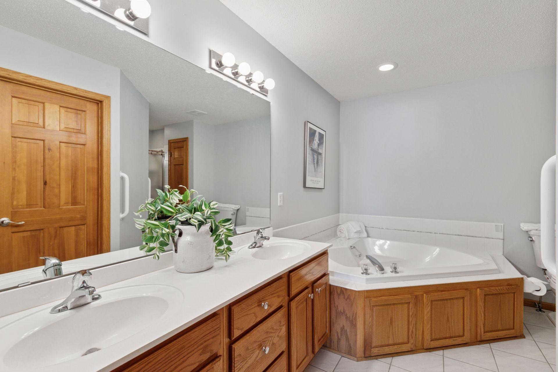 11202 Virginia Road Bloomington, MN 55438 - Photo 16 of 40 Gallery Image 16