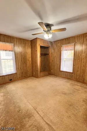 $299,000 | 205 Edison Avenue, Stewartsville, NJ 08886