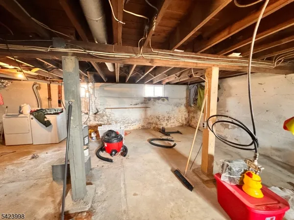 $299,000 | 205 Edison Avenue, Stewartsville, NJ 08886