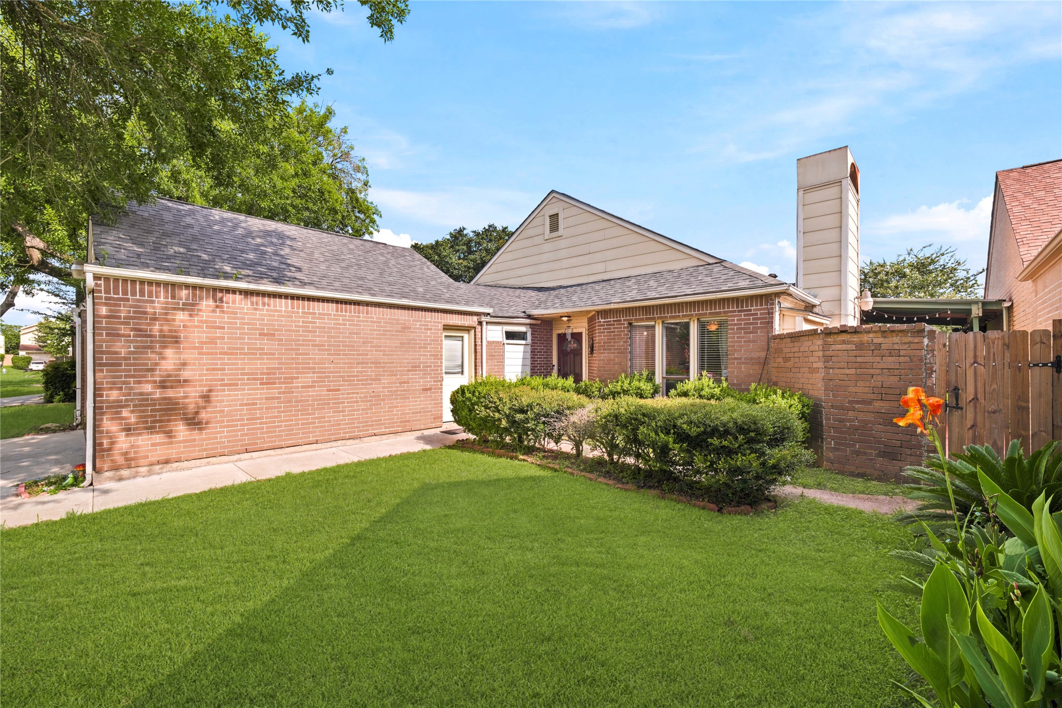 8226 Misty Ridge Lane Houston, TX 77071 - Photo 5 of 37