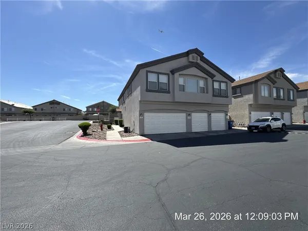 $1,690 | 6355 Rusticated Stone Avenue, Unit 103, Henderson, NV 89011