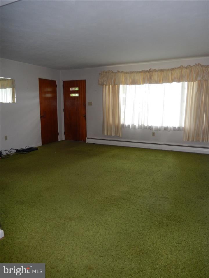 3309 Stone Ridge Road York, PA 17402 - Photo 6 of 36 Gallery Image 6