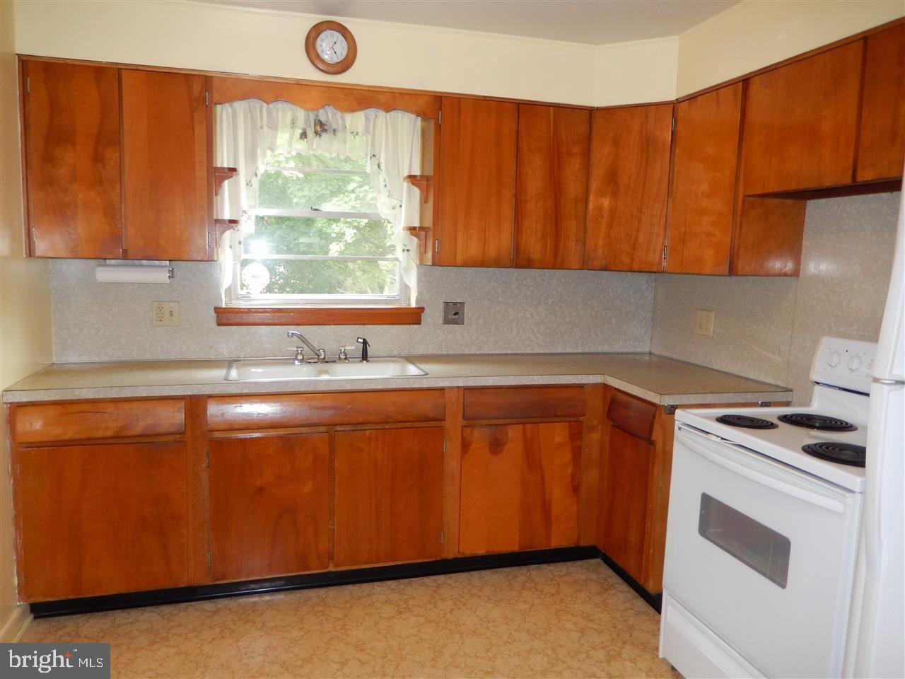 3309 Stone Ridge Road York, PA 17402 - Photo 8 of 36 Gallery Image 8