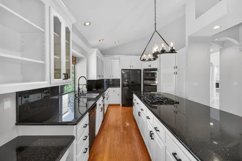 $725,000 | 672 Cypress Run, Woodbridge, CA 95258
