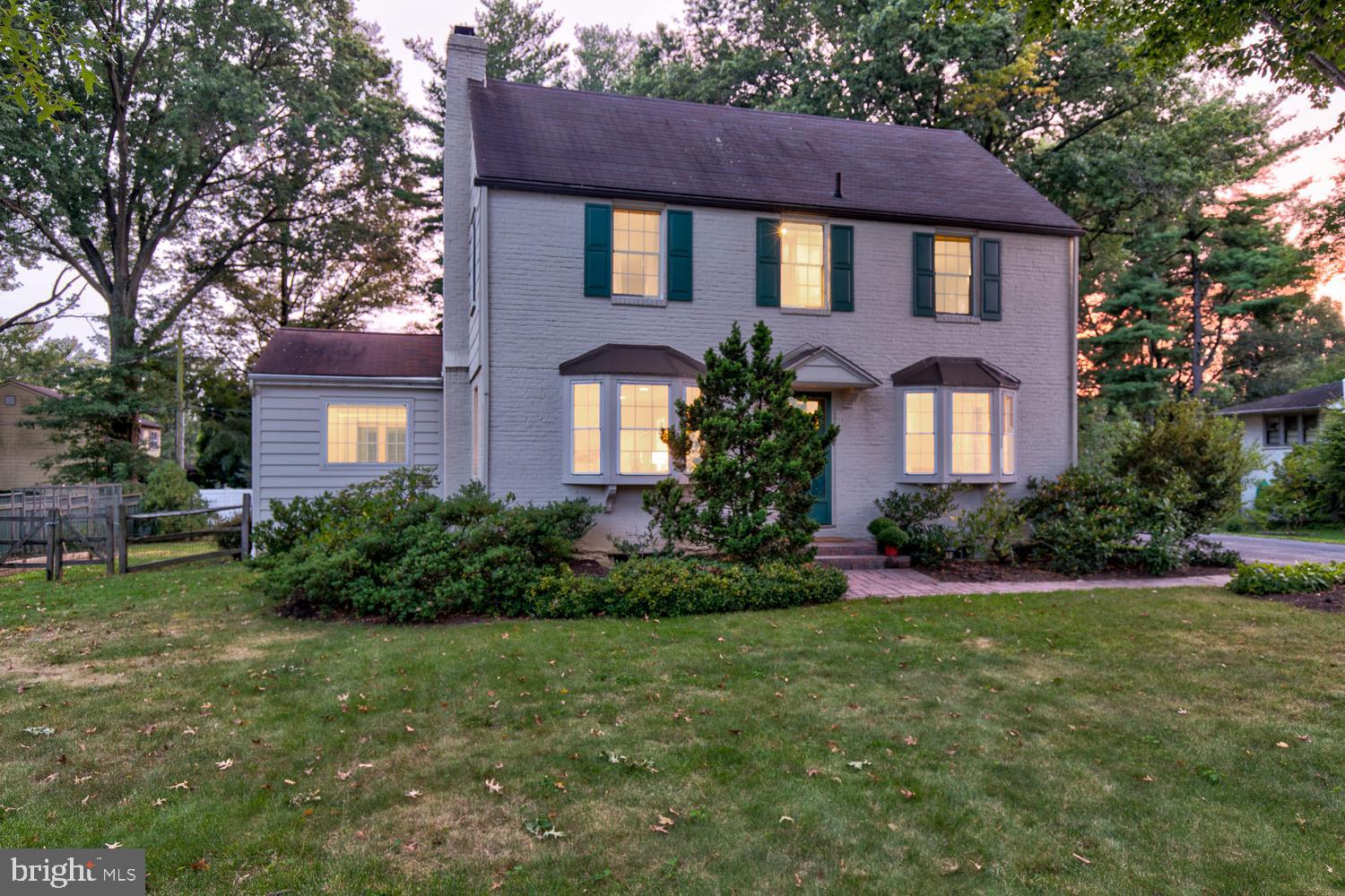 415 Hawthorne Road Wallingford, PA 19086 - Photo 3 of 29