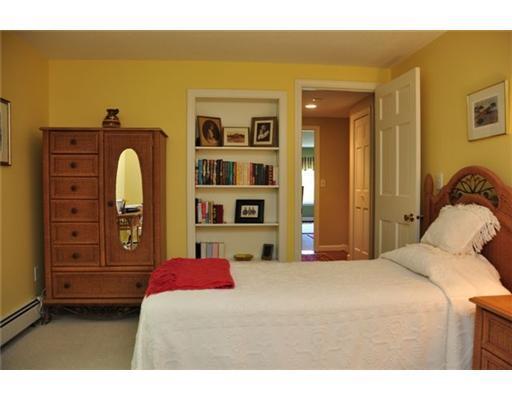 11 Running Tide Road Cape Elizabeth, ME 04107 - Photo 18 of 23 Bedroom.