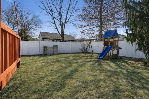 $4,900 | 1716 Camp Avenue, Merrick, NY 11566