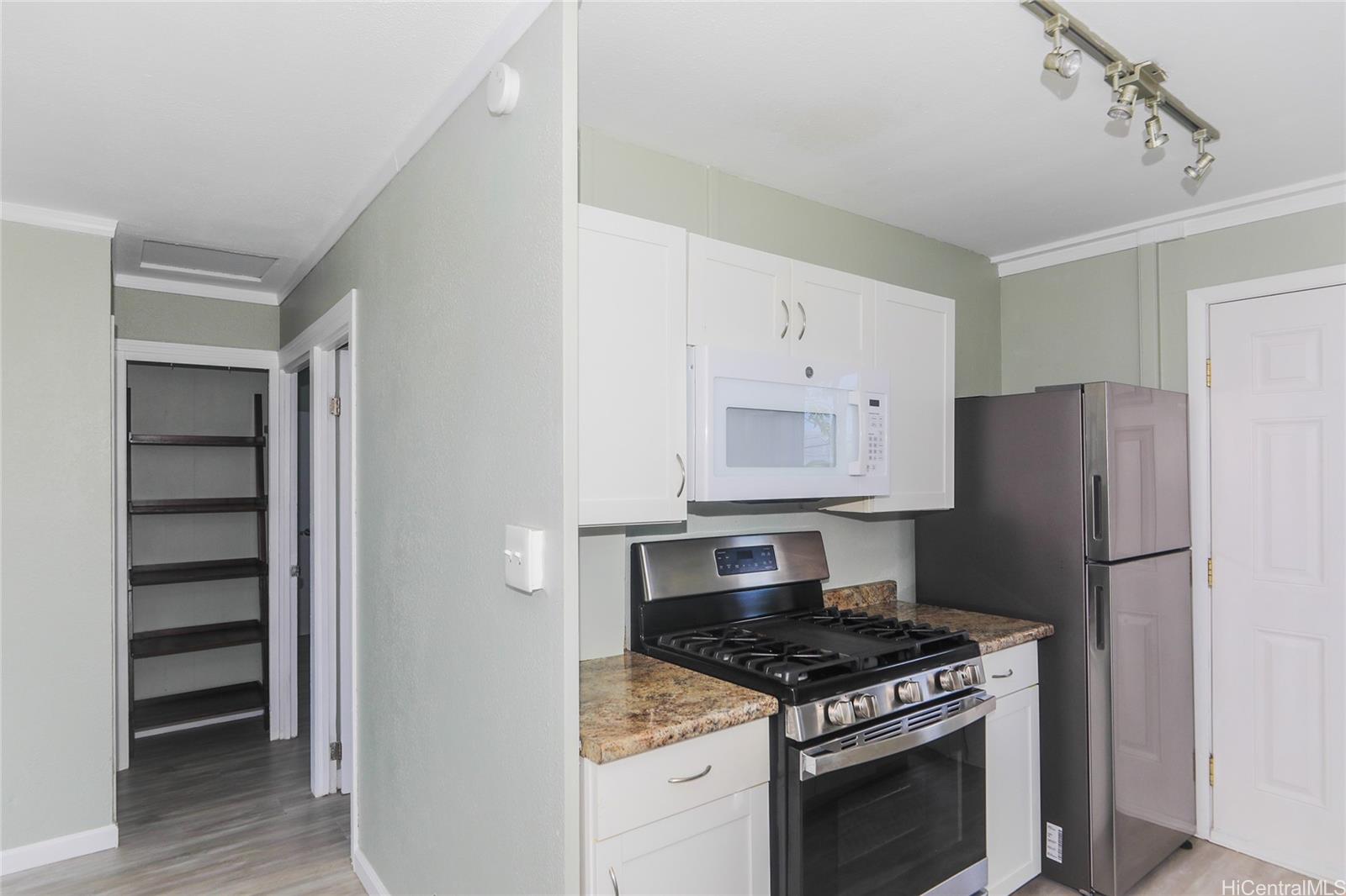 908 Simon Road Honolulu, HI 96817 - Photo 7 of 18