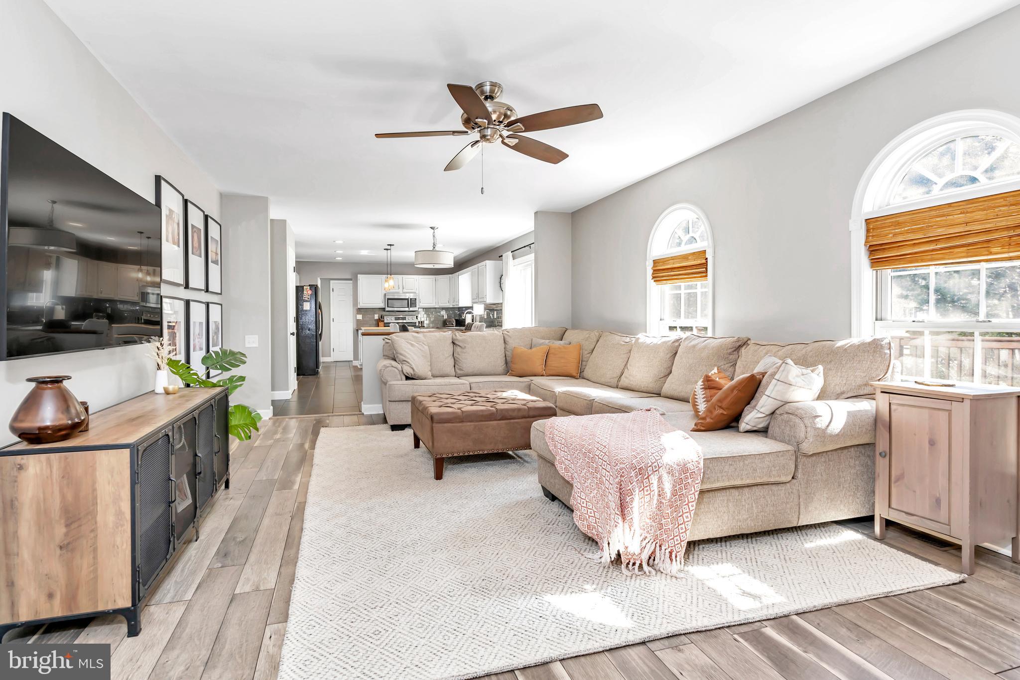 425 Vanier Drive Newark, DE 19711 - Photo 17 of 46 FAMILY ROOM