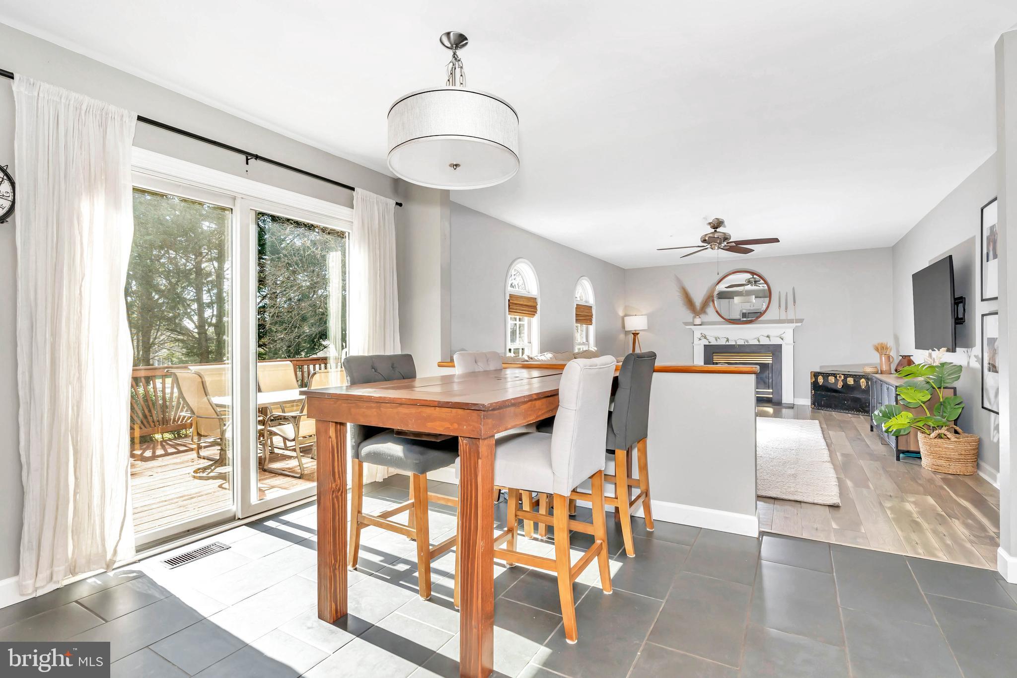425 Vanier Drive Newark, DE 19711 - Photo 22 of 46 EAT-IN KITCHEN