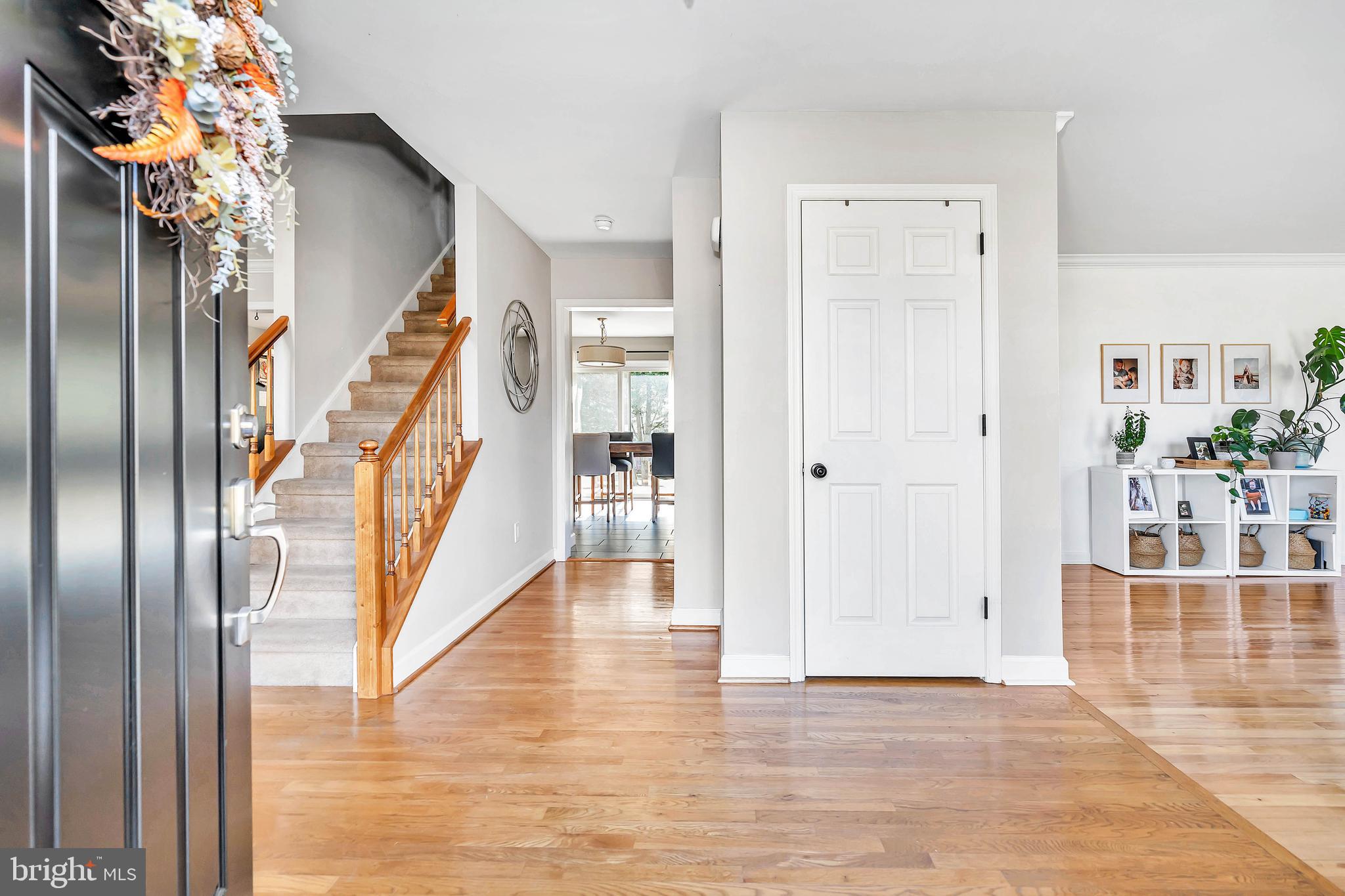 425 Vanier Drive Newark, DE 19711 - Photo 10 of 46 FOYER