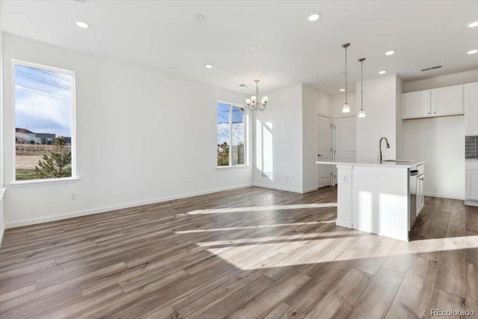 426 Millwall Circle Castle Pines, CO 80108 - Photo 7 of 23