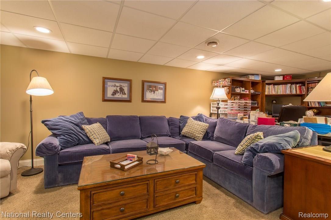 23454 Tuck Road Farmington, MI 48336 - Photo 27 of 30 27_Tuck.jpg