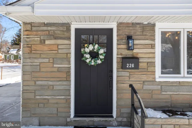 $380,000 | 226 Adams Avenue, Barrington, NJ 08007