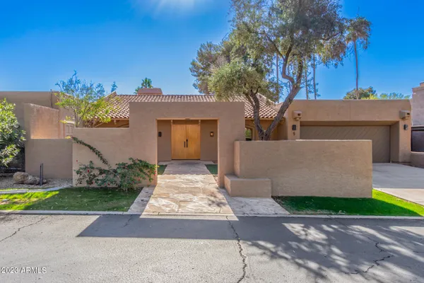 $8,200 | 4450 East Camelback Road, Unit 1, Phoenix, AZ 85018