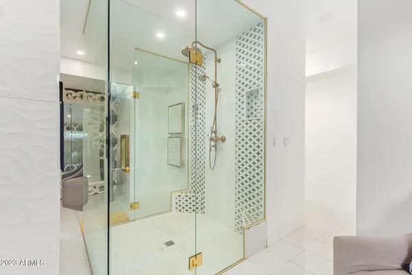 $8,200 | 4450 East Camelback Road, Unit 1, Phoenix, AZ 85018